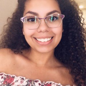 Meet your Posher, Celine